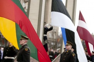 baltic-flags-Estonian-Latvian-Lithuanian-DELFI-Photo-by-K.-Čachovskis-300x200