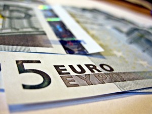 Economics_Euros-Flickr-Images_of_Money-