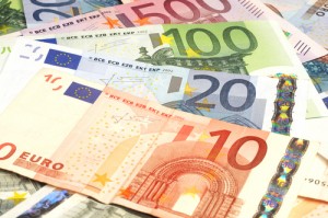 euros-300x199