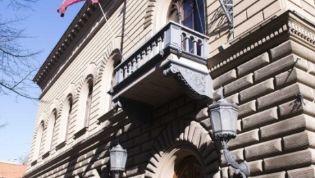 Vēlētāji aktīvi izmanto iespēju balsi nodot glabāšanā Vēlētāji aktīvi izmanto iespēju balsi nodot glabāšanā